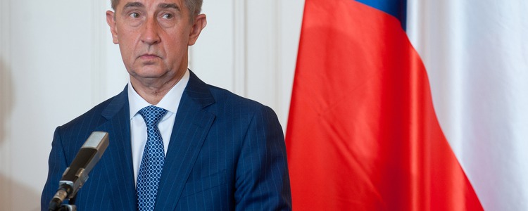 Aktuální kauza týkající se premiéra enormně zatěžuje český internet